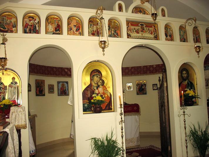 Biserica Sfinții Apostoli Petru și Pavel, Chilișoaia - Interior